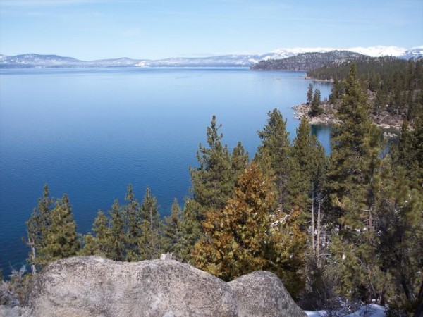  Lake Tahoe, from Nevada (wikimedia.org) 