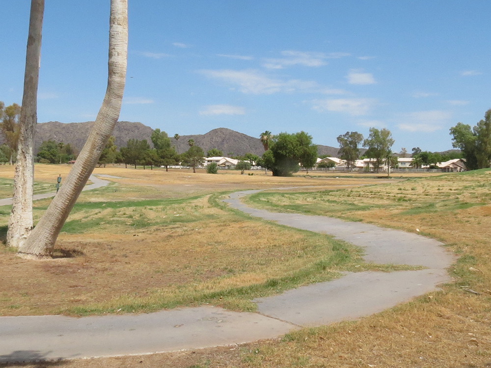  Ahwatukee Lakes Golf Course (image via kjzz.org). 