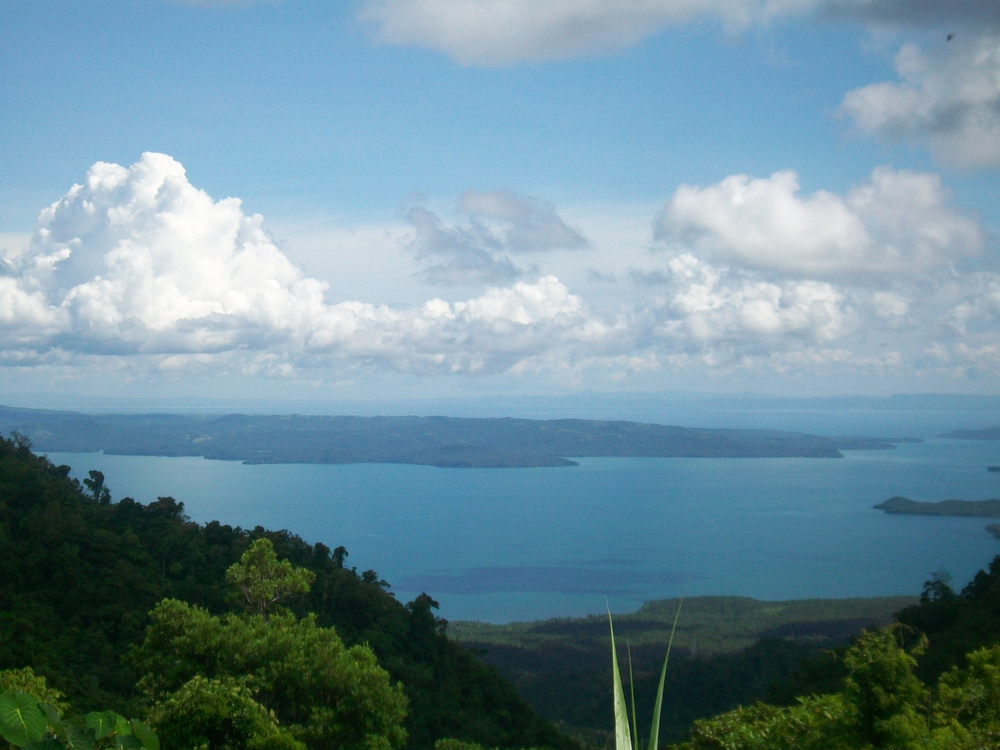  Sorsogon Bay (mysorsogon.files.wordpress.com). 